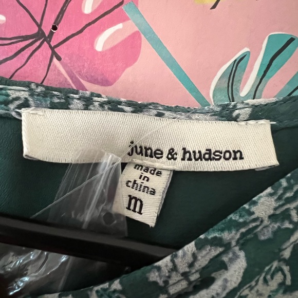 medium size green blouse - Picture 4 of 4